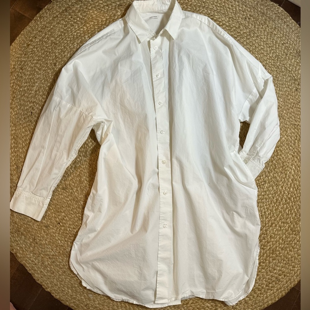 White Oversized Collared Shirt (OS)